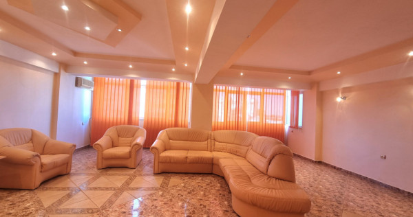 Apartament-spectacol/ 101 mp utili/ living de 54 mp! Unic &icirc;