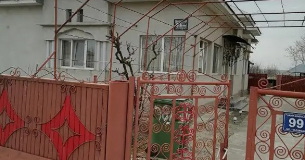 Casa și grădina de v&acirc;nzare Păru Rotund, Teleorman