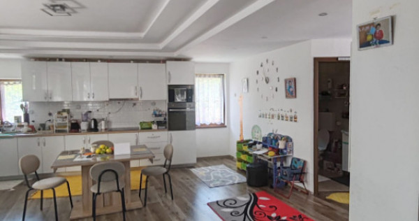 Casă 240 mp, mobilată și gata de locuit, zona Baia Sprie