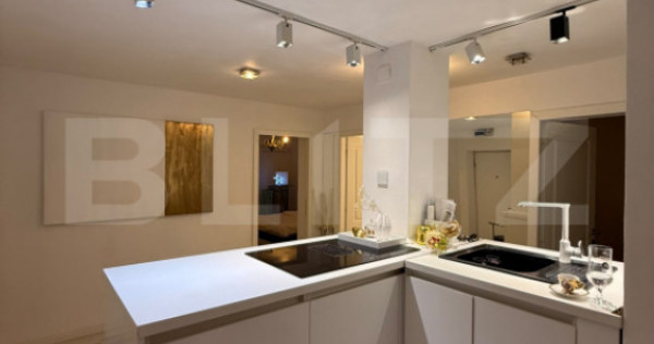 Apartament 3 camere, decomandat, zona Centrala