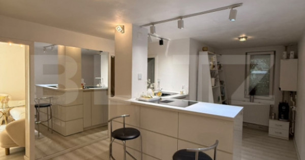 Apartament 3 camere, decomandat, zona Centrala