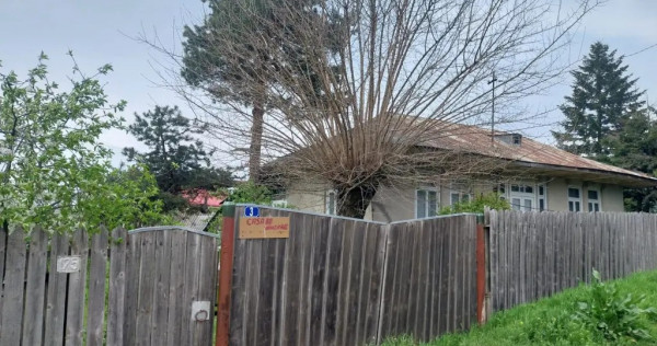 De v&acirc;nzare &ndash; teren + casă bătr&acirc;nească &icirc;n Boghești, jud. Vrancea