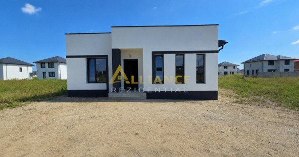 Casa parter- 100m de autobuz- 470mp teren- placa de beton