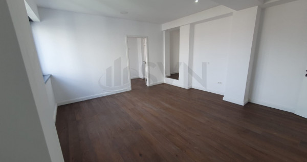 Apartament cu 3 camere singur pe etaj Polona