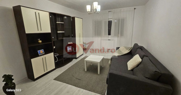 De inchiriat apartament 2 camere, Piața Centrală, et. 4, renovat, 450 eur