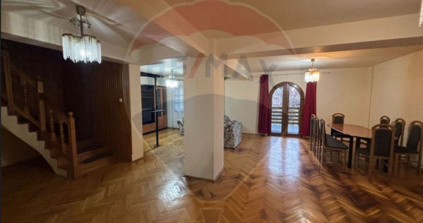 Casă de inciriat cu 4 dormitoare,Gradiste