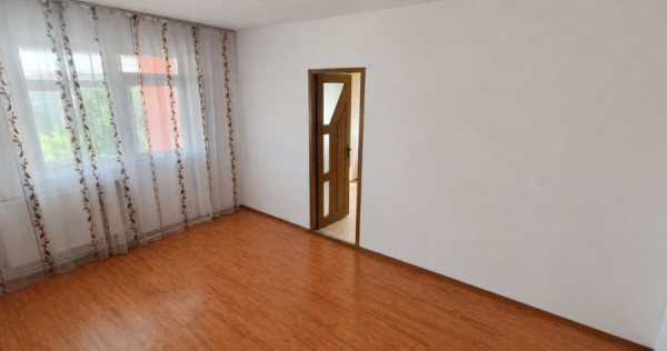 Apartament 2 camere, 42 mp, zona Bals