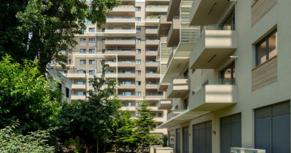 Apartament cu terasa cat o gradina, trei boxe si doua locuri