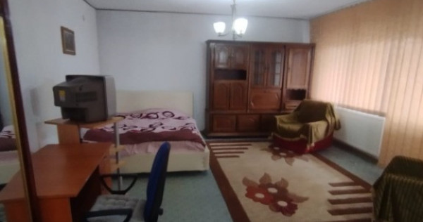 Garsoniera spatioasa in Ploiesti str. Lupeni