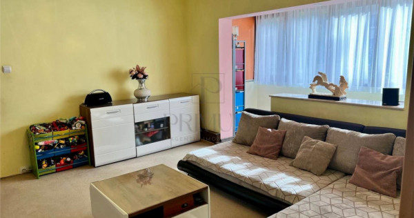 SPITALUL JUDETEAN - PARTER - BLOC IZOLAT - 3 CAMERE - BALCON