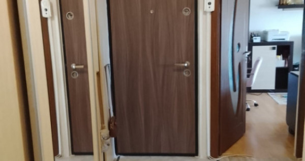 Apartament 2 camere decomandat, 47 mp, etaj 4, George Enescu