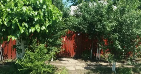 Vond casa locuibila Izvoarele