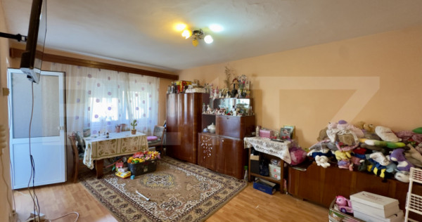 Apartament 2 camere, decomandat, 49 mp, zona Cugir