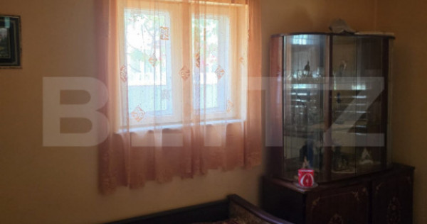 IDEAL INVESTITIE- Casă bătr&acirc;nească + teren 1.100 mp, ora
