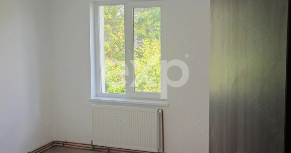 V&acirc;nzare apartament 2 camere Central