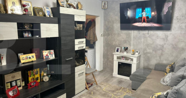 Apartament 2 camere semidecomandat - Zona A - Scoala 12