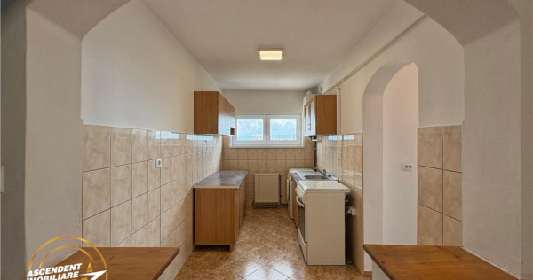 FILM Tur 3D! Apartament cu 2 camere, decomandat, Simeria, Sf