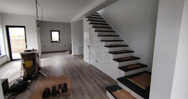Comision 0 - Duplex modern - despartit prin baie - 2 frontur