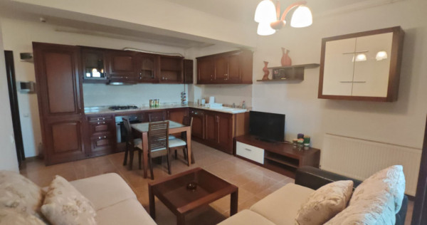 Apartament 2 camere de v&acirc;nzare &icirc;n Mamaia - vedere spre ră