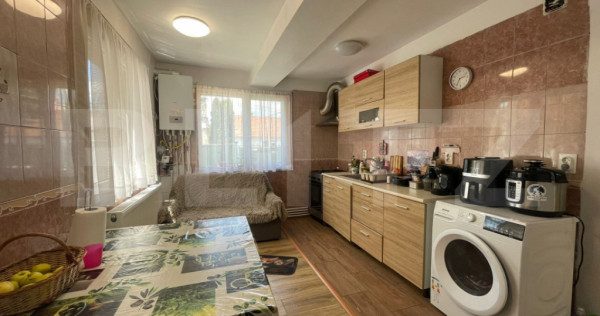 Casa renovabila/demolabila, 83 mp, 330 teren, zona Iris