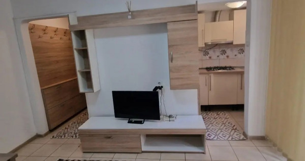 &Icirc;nchiriez apartament in regim hotelier zona Satul de Vacanta