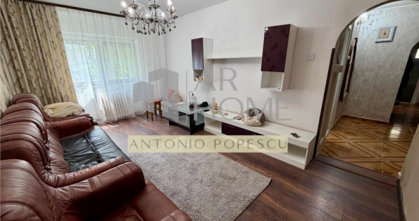 Apartament 3 camere, curte proprie, Ploiesti, zona 9 Mai.