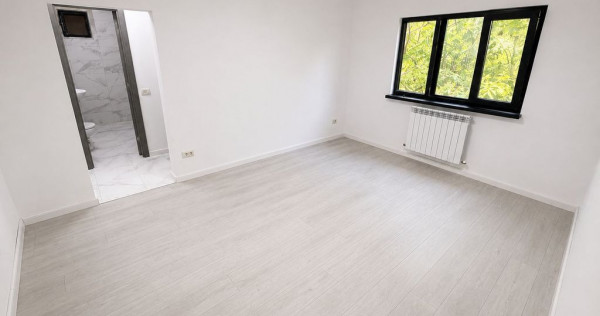 Apartament 2 camere zona Poarta 6 cu Centrala