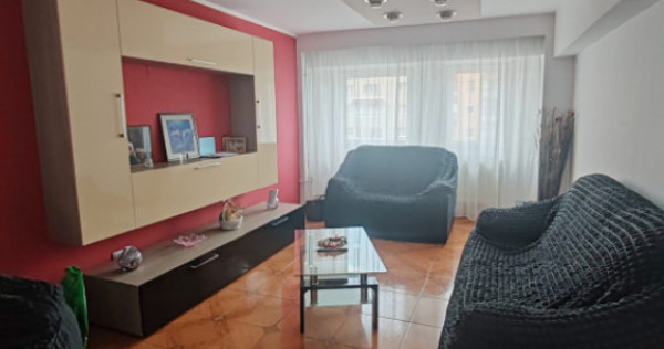 Central &icirc;n Republicii | 4 camere | 90 mp | Etaj 5/8 cu lift