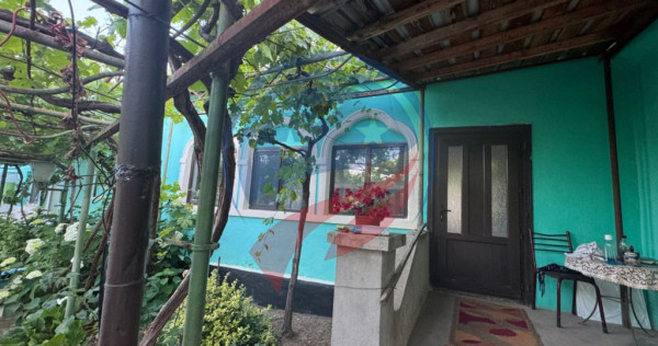 Casă de v&acirc;nzare &icirc;n Comuna Orodel &ndash; proprietate &icirc;ngr...
