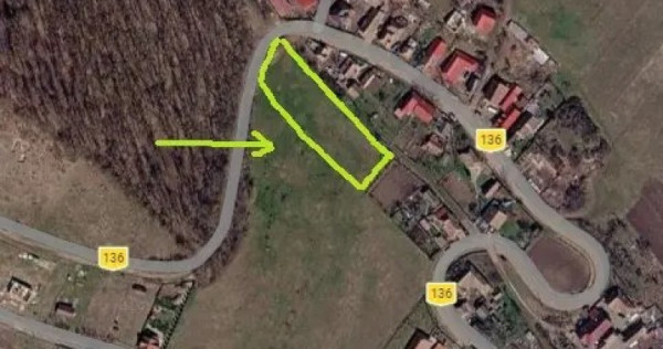 Teren intravilan l&acirc;ngă T&acirc;rgu Mureș, zona Remetea 2500mp