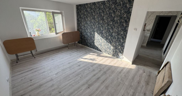 Apartament 3 camere zona Cet