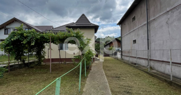 Casă cu 3 camere și teren 1.140 mp toate utilitățile, an