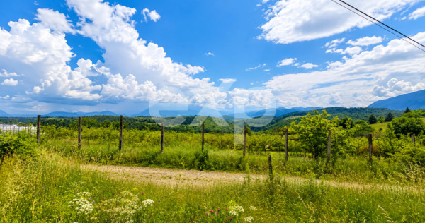 PANORAMA POIANA MĂRULUI | Teren cu potențial de dezvoltare