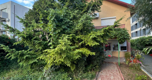 Casă P+1 de v&acirc;nzare &icirc;n Mamaia Sat