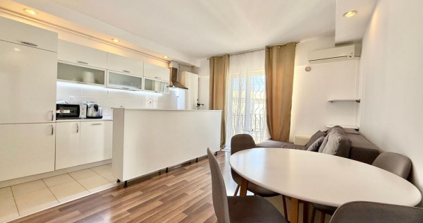 COSMOPOLIS - Apartament cu 3 camere, mobilat si utilat.