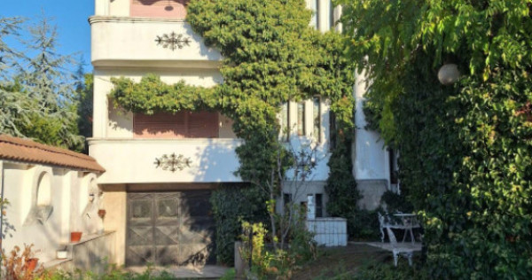 Oportunitate de Investitie! Vila Solida, Zona Centrala, Tere