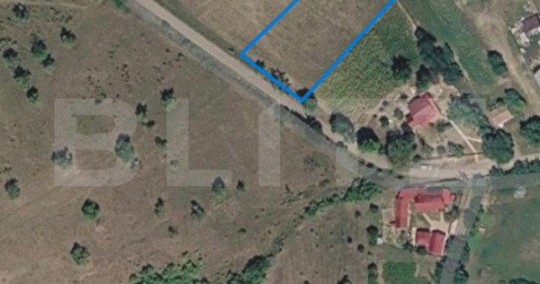 Teren intravilan, 1.500 mp, 26 ml deschidere, drum asfalta,