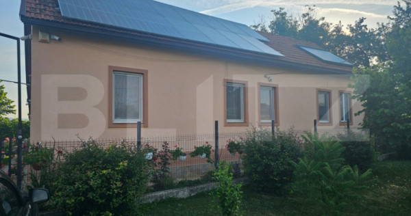 Casă &icirc;n Bacău de Mijloc, județul Arad