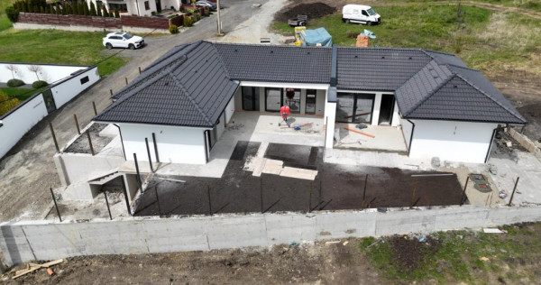 Casa 4 camere + 300mp teren Bavaria Stadt