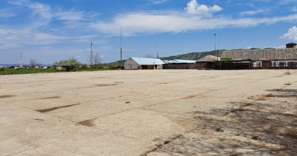 Vand proprietate logistica Sebes zona Lancram
