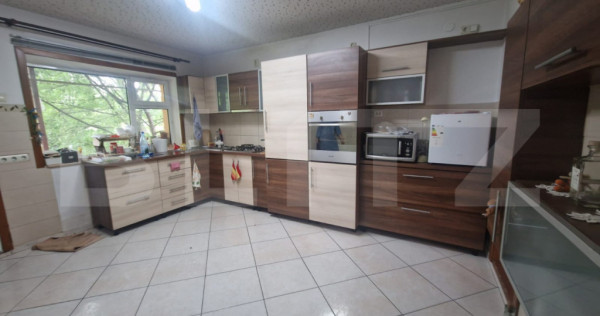 Casa 4 camere, teren 500 m, pivnita, Bartomoleu 145m utili