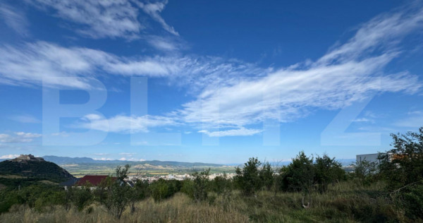 Loturi de teren, 13 parcele, cu panoramă spectaculoasă spr