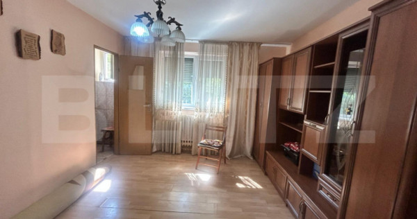 Apartament 2 camere, etaj 1, zona Decebal