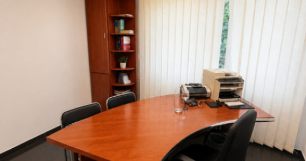 Spațiu birouri parter, 50 mp, vitrină, zona Institut - Cal