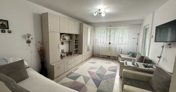 Garsoniera etaj 3-gata de mutat, Gavana, Pitesti