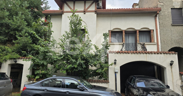 Vilă de &icirc;nchiriat cu 4 camere, 220 mp - zona Polonă