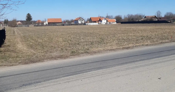 Teren intravilan construibil utilitati asfalt central Lunca Calnicului