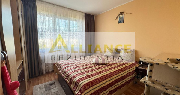 Apartament 3 camere decomandat { Grand Arena }