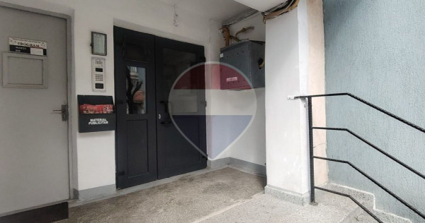 Apartament 2 camere | Central Focșani | Necesită Renovare