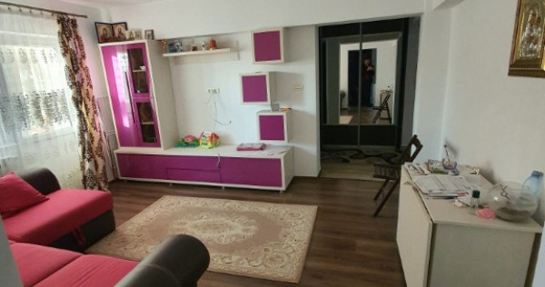 Apartament 3 camere zona Parcului Eminescu+garaj proprietate